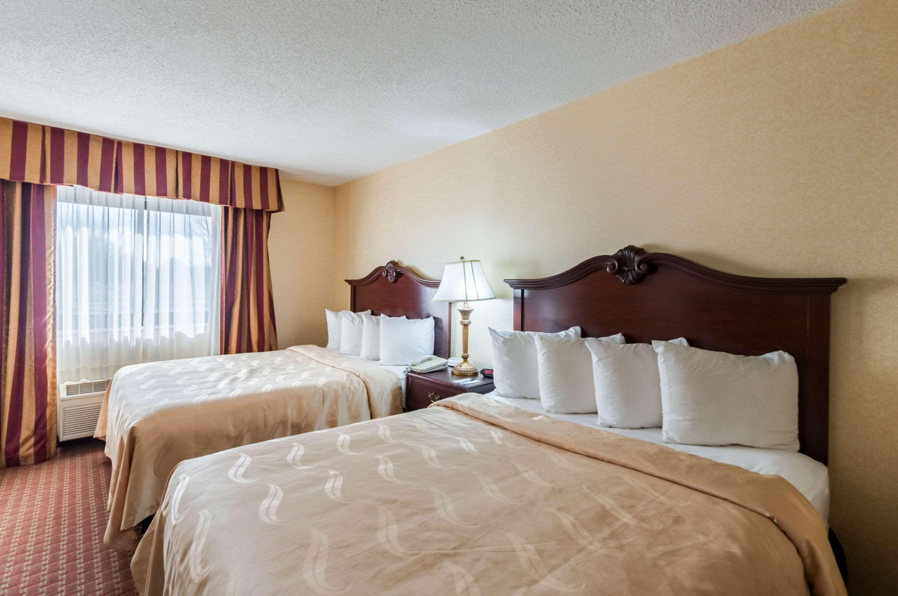 Quality Suites Честертаун Экстерьер фото