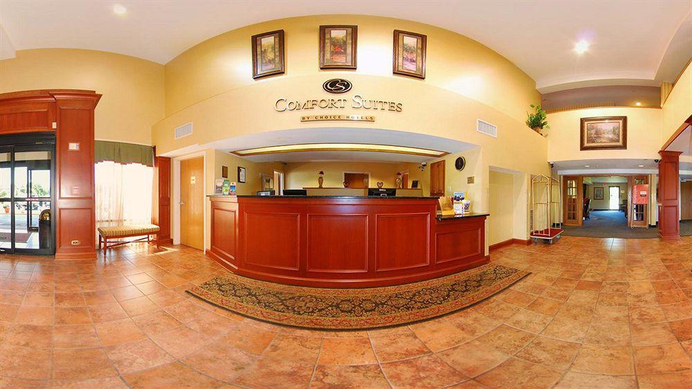 Quality Suites Честертаун Экстерьер фото